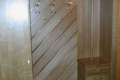 09